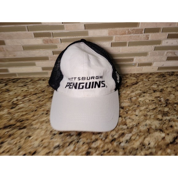Pittsburgh Penguins Hat NHL Hockey Cap Mesh Labatt Adjustable Black & White - Picture 1 of 11